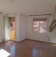 Pis  Calle don juan de austria. Piso en almazora
