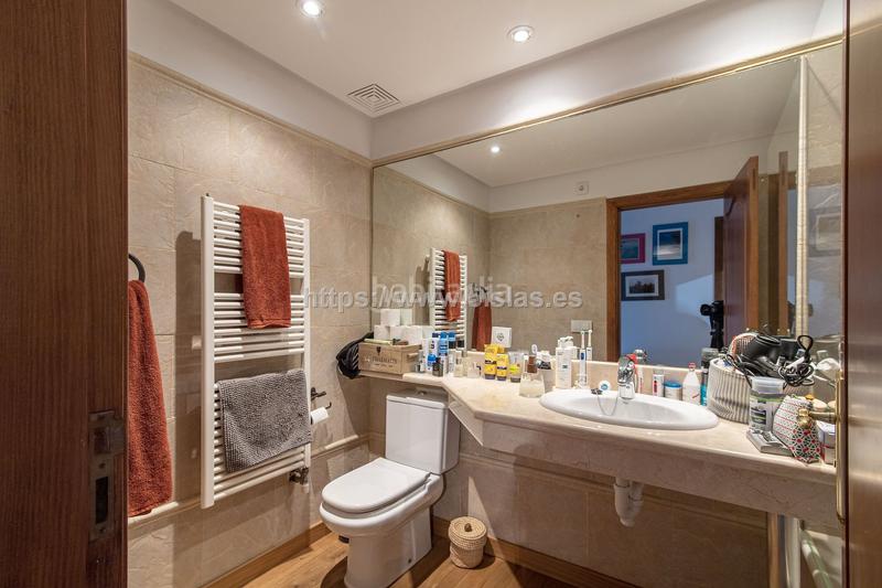 Foto b46eb7e8-97ac-4d20-98df-13d2a1821a0a. Haus mit heizung pool in Esporles