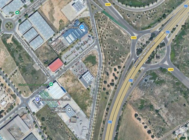 Foto a6a35da3-8c5a-47d2-933b-389800b6a28b. Area edificabile industriale in carrer dels pelleters 22 in Reus