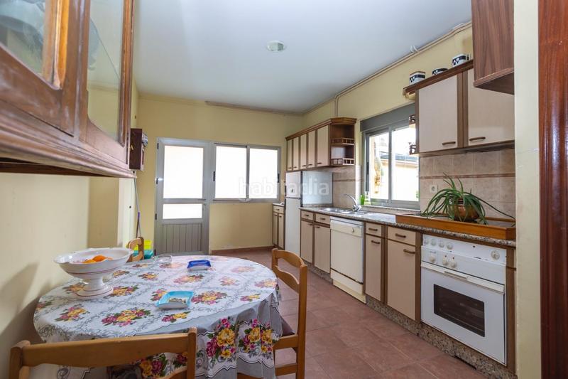 Foto 0c778179-c78a-489b-907c-0d7f49c9778e. Casa amb calefacció aparcament a Burela