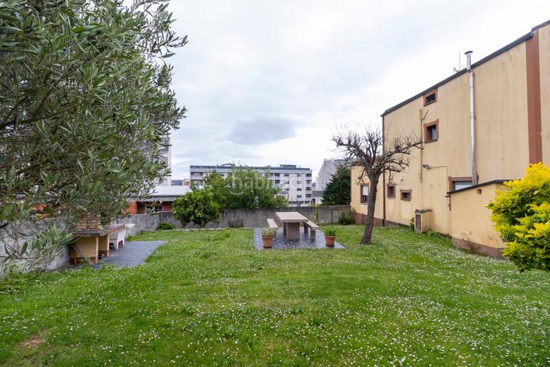 Foto 2c9be760-e3de-4609-b89e-72e5c66d7e9a. Casa amb calefacció aparcament a Burela