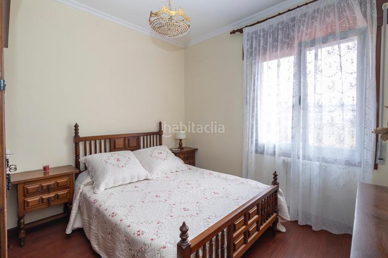 Foto 599b5fef-20fa-48f6-8102-4bc2f74b5fc9. Casa amb calefacció aparcament a Burela