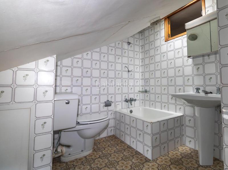 Foto 7b2eea46-63cb-4ec5-b49b-018da9c92f42. Casa amb calefacció aparcament a Burela