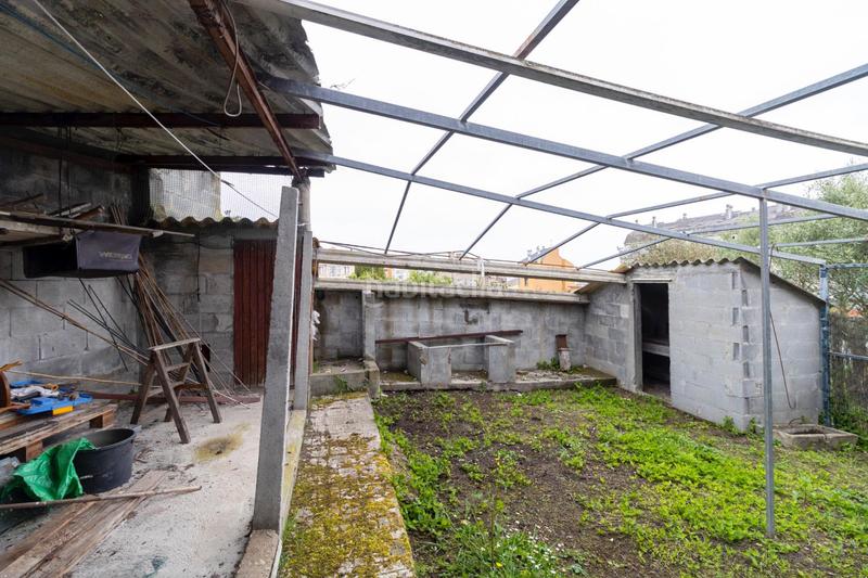 Foto c412da5a-6ccd-4208-89a5-4fa5ec619b84. Casa amb calefacció aparcament a Burela