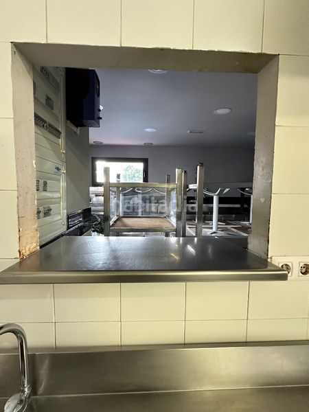 Foto 4dbba1be-7168-4f0f-afa0-20e0715ce979. Local comercial restaurante emblemático en venta en l’ – negocio llave en mano con alto rendimiento en Estartit