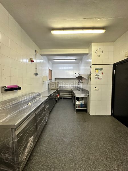 Foto a330f785-0c3d-4cad-9acf-c0d8c5dc2866. Local comercial restaurante emblemático en venta en l’ – negocio llave en mano con alto rendimiento en Estartit