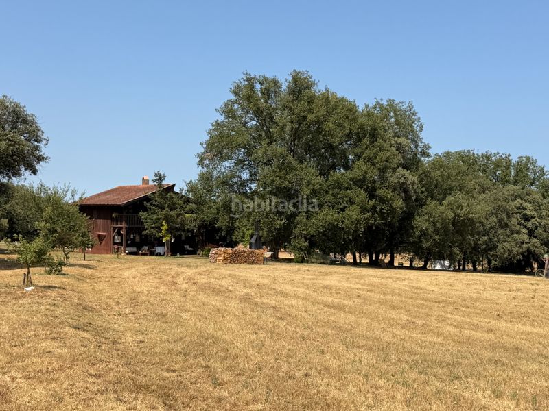 Foto ef583e60-cf7c-4f68-a241-25093094dbd7. Xalet amb xemeneia aparcament a Parlavà
