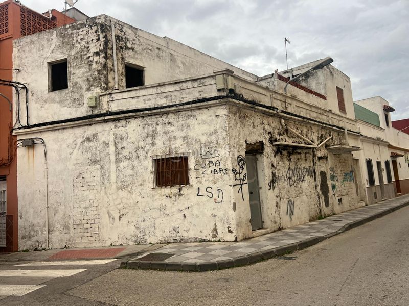 Foto 67808d0e-515b-4484-8477-f0ed2e2aaa55. Casa adossada a Bajadilla - Fuente Nueva Algeciras