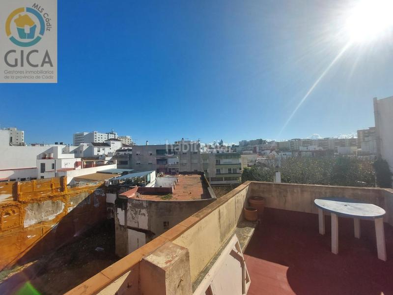 Foto e89759eb-27b3-4f51-afd3-c4d3e8aaae42. Pis a Casco Antiguo Algeciras