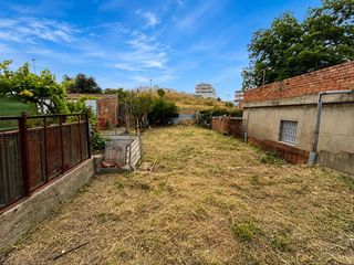 Wohngrundstück in La Granja - La Colina - Los Pastores. Se vende terreno urbano de 339 m2 en zona puerta europa