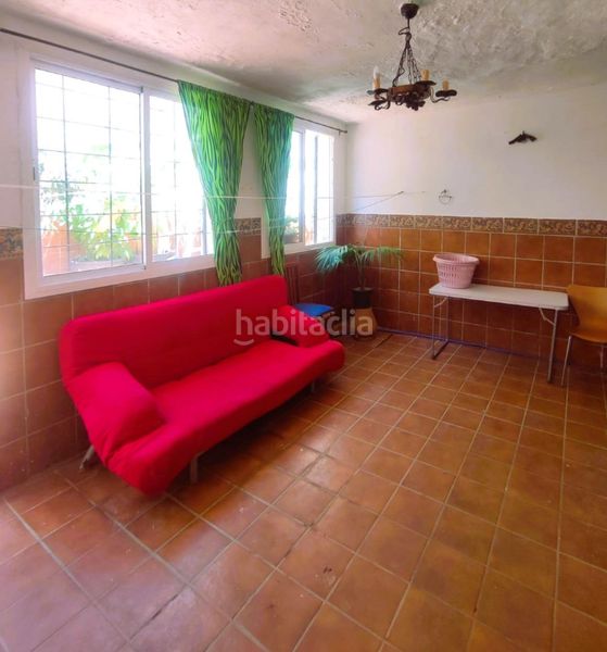 Foto e69a904b-ca4b-4652-9529-9ad2619ce409. Casa adossada amb aparcament piscina a San García Algeciras