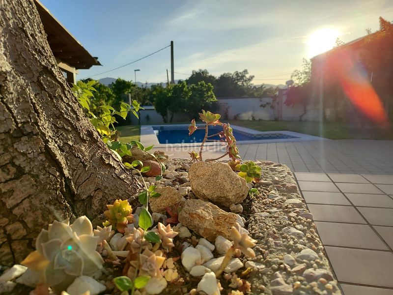 Foto 7610bf27-803c-4706-8e7d-f6a1ddf3a4d1. Xalet amb aparcament a Los Pinos Algeciras