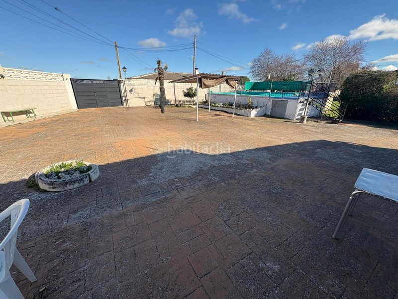 Foto f025d3f4-8bdd-476a-9412-747ef0874eda. Xalet amb aparcament piscina a Viso de San Juan (El)