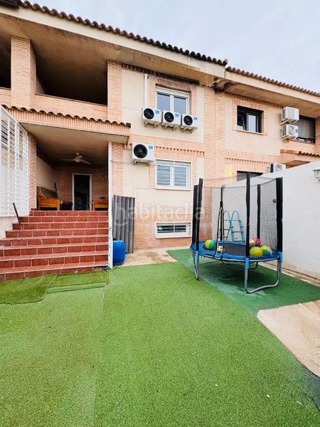 Foto 026dec5d-6383-434a-a0cb-1b7375a154a9. Casa adossada amb aparcament a Yuncos