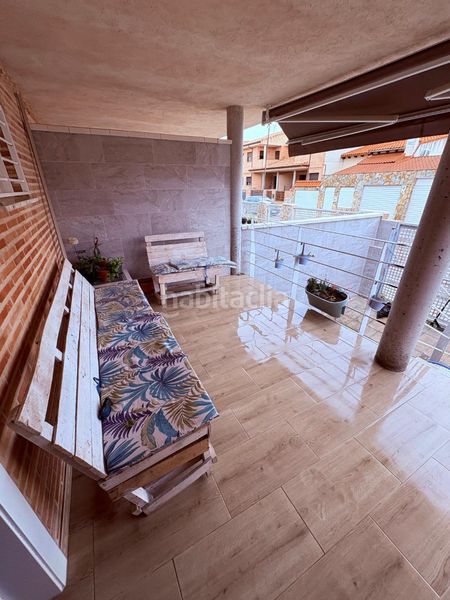 Foto 0687e192-df68-47b9-92c0-5c2d0b832788. Casa adossada amb aparcament a Yuncos