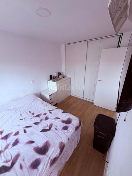 Foto 5b2514e0-1268-47a7-959b-bd503558eabd. Casa adossada amb aparcament a Yuncos