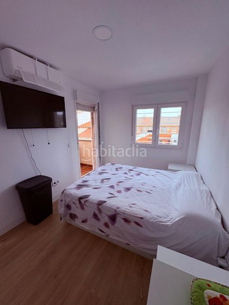 Foto 7bec8d96-cbda-4a8f-a3b2-a85bd0739b49. Casa adossada amb aparcament a Yuncos