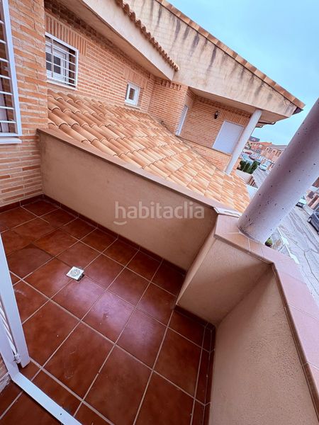 Foto b1261686-26cb-44fb-99fa-e2f7135d5e83. Casa adossada amb aparcament a Yuncos