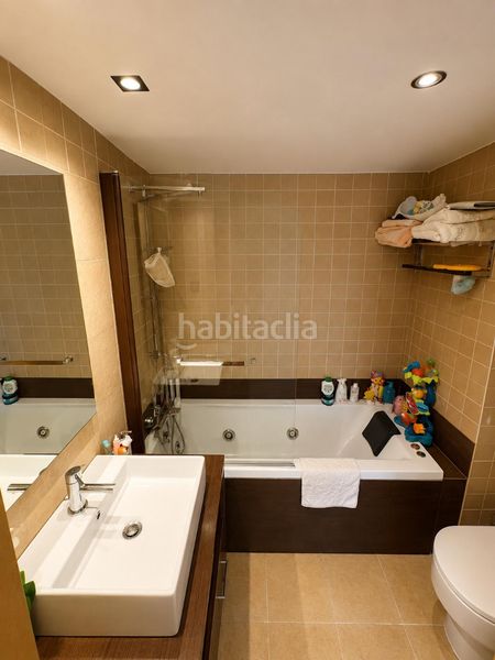 Foto ba549b50-0b59-4ee2-8167-bd9e3d243abb. Pis amb calefacció aparcament piscina a Cuatro Vientos Madrid