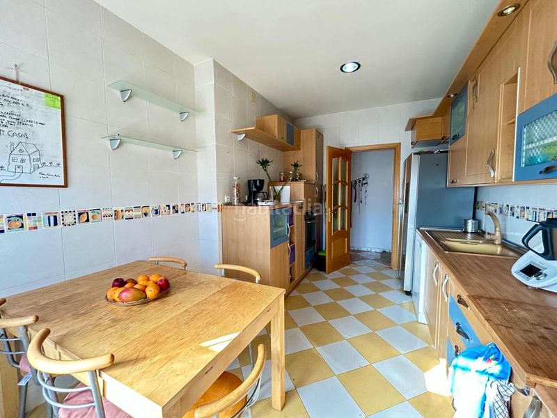 Foto 7ca283f9-b2a1-4f0d-9a69-f9759af250b3. Maison avec chauffage parking dans Casar (El)