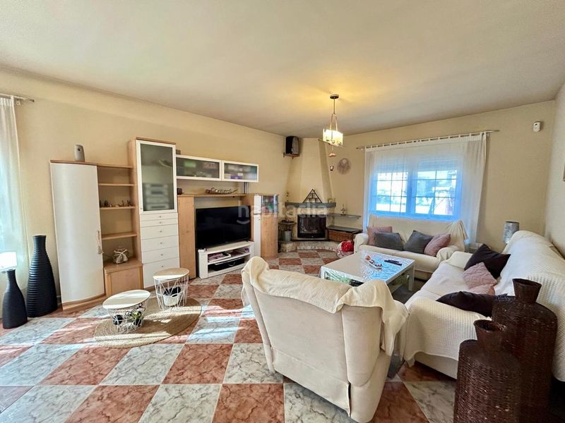 Foto d76146f8-1bd8-45fe-8323-2ada21a8528a. Maison avec chauffage parking dans Casar (El)