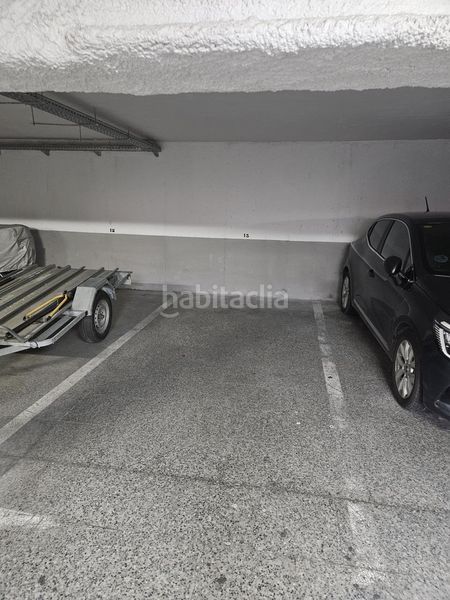 Foto 4fc65bcf-c953-45e1-b49e-11c637a42a38. Parking coche en Casar (El)
