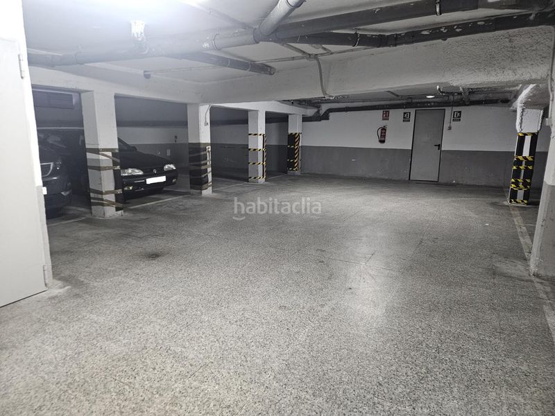 Foto c573f324-5ea7-4a5d-9b83-13e954c88aa3. Parking coche en Casar (El)