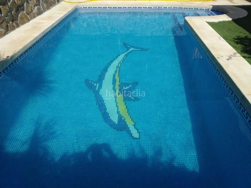 Foto 018f012a-aeb7-4380-bed6-155579f03901. Casa amb calefacció aparcament piscina a Galápagos
