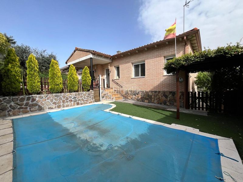 Foto 47694f2c-82d9-4143-8da8-9fe25d4a20cd. Casa amb calefacció aparcament piscina a Galápagos