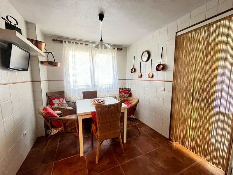 Foto fc8f8571-a988-4ba4-9313-23dda3fd3576. Casa amb calefacció aparcament piscina a Galápagos