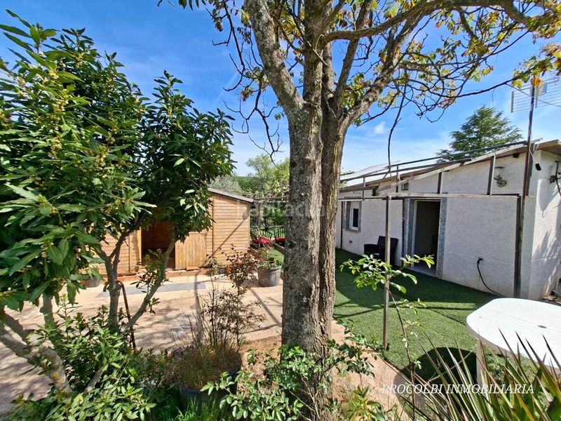 Foto 054e6178-c093-4320-8449-d0205ea8ee08. Casa amb aparcament a Uceda