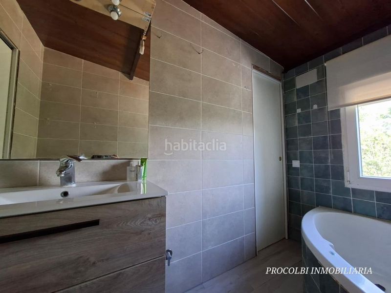 Foto b2eebb91-e471-41df-af20-6d85f4e6a3d1. Casa amb aparcament a Uceda