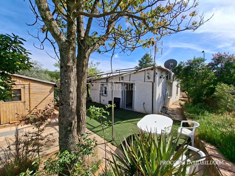 Foto d7aff0ea-9168-4622-b71c-93f1bb697a84. Casa amb aparcament a Uceda