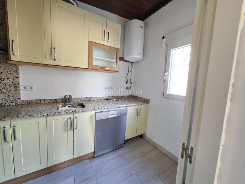 Foto f5f49c9f-d29a-4e9d-bf10-bef9b39e72d1. Casa amb aparcament a Uceda