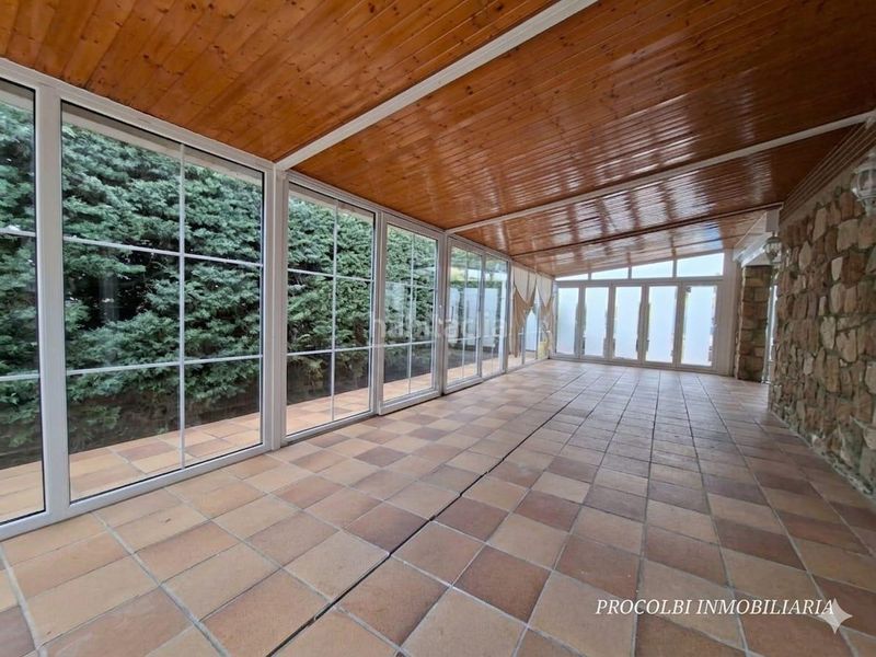 Foto a1286671-f0d1-421a-b999-d61f7a3c49c7. Casa amb calefacció aparcament piscina a Casar (El)
