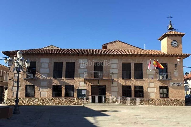 Foto f28837a4-16d8-47c5-9823-db1a35740333. Apartament amb aparcament a Casar (El)