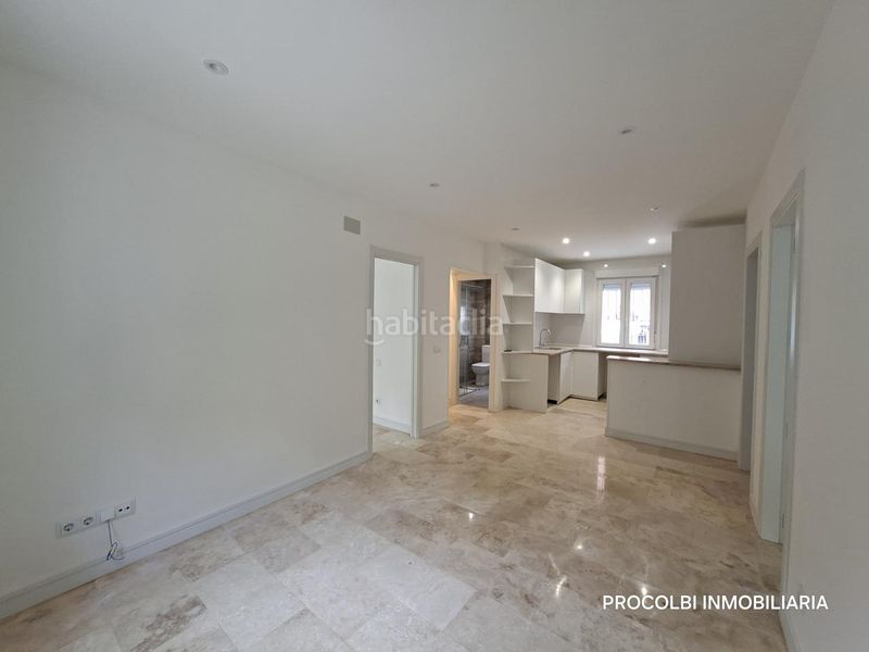 Foto a9bc9050-8634-4be1-9769-2d74126597d7. Planta baixa a Castillejos-Cuzco Madrid