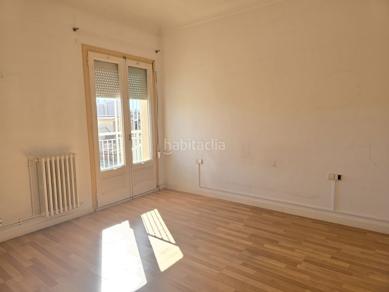 Foto d83323a8-2dab-4f44-97e9-62488121e3aa. Pis amb calefacció aparcament a Centre Sabadell