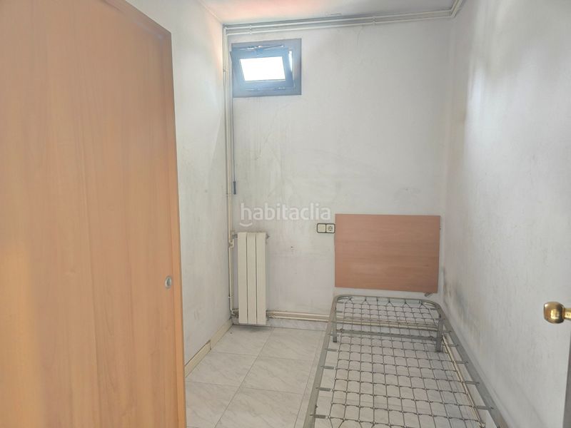 Foto d8c87df6-65e8-43d8-af53-b67119961a27. Casa adossada amb calefacció a Centre Sabadell