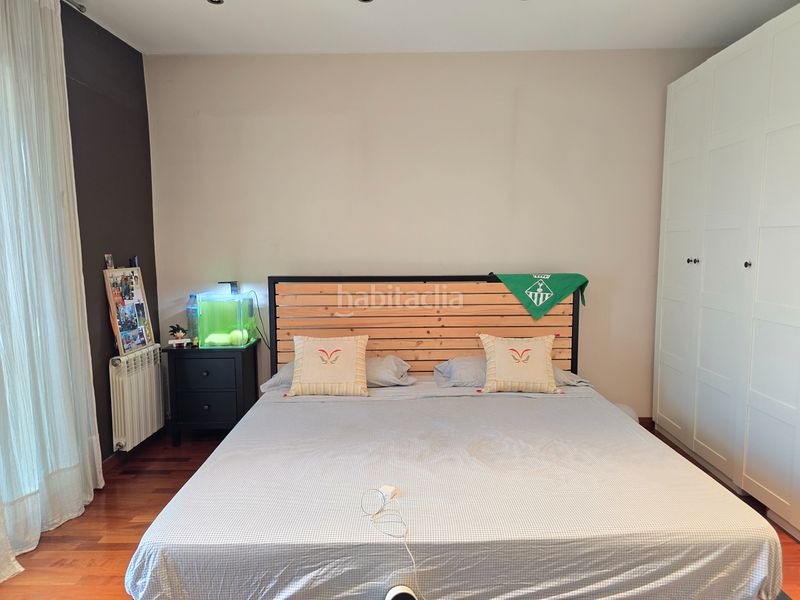 Foto c98825d7-7982-4025-849d-97591eb75690. Casa adossada amb calefacció aparcament a Gràcia Sabadell