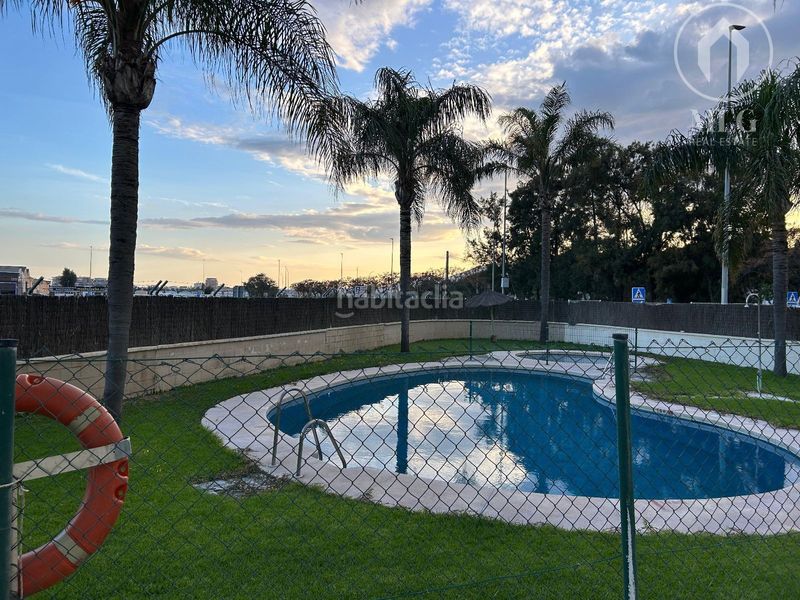 Foto bc5b0aef-1397-416e-8244-c635a97c6055. Pis amb aparcament piscina a Dos Hermanas - Nuevo San Andrés Málaga