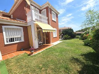 Casa adossada a Fernanda Calado