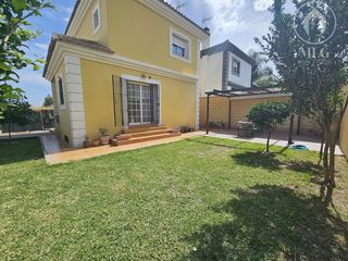 Chalet  Santa juliana. En alhaurin de la torre