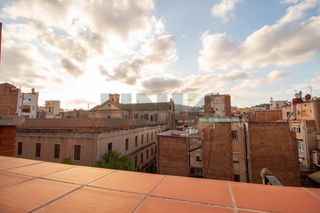 �tic  Carrer carrer ros d'olano. Especacular atico con vistas despejadas en gracia