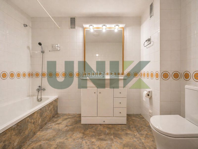 Foto d2faa81f-6a8f-47d9-89d4-1b504140ed3f. Pis a La Salut Barcelona