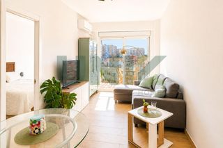 Àtic  Carrer ciutat d'elx. Ático con sol todo el día y vistas al tibidabo en zona la sagrer