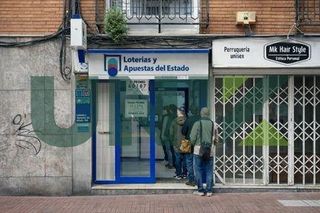 Local Comercial  Carrer vistalegre. Administración de lotería en funcionamiento  alquiler con opción