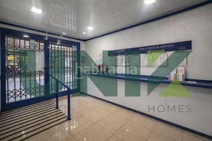 Foto c936e0d5-4157-4610-9ed5-e55c4b12e4c1. Local comercial a La Gavarra Cornellà de Llobregat