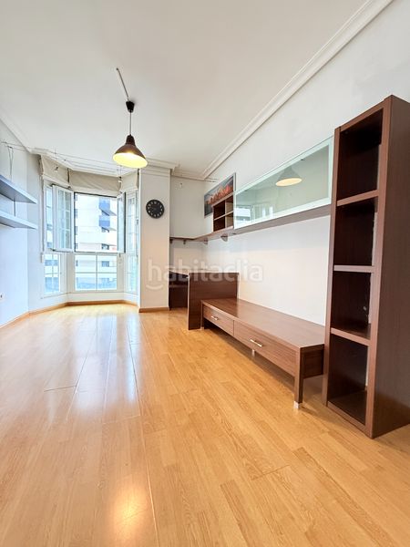 Foto abe7428e-caef-45b7-95df-96ab16ce294e. Rent flat with heating in Valdeacederas Madrid