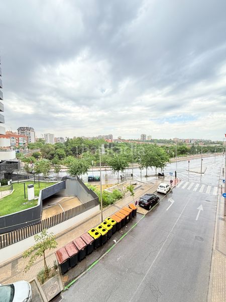 Foto b57b7aa5-4f29-4000-a8dd-275162a4150e. Rent flat with heating in Valdeacederas Madrid